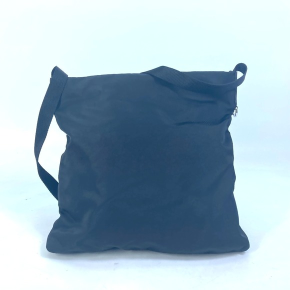 Prada Plate Triangle Diagonal Hanging Bag Black - Picture 2 of 9